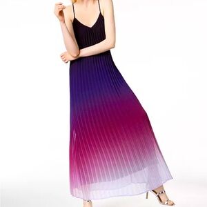 Bar III Ombré Pleated Maxi Dress - Large- Great For holiday, Travel, Parties